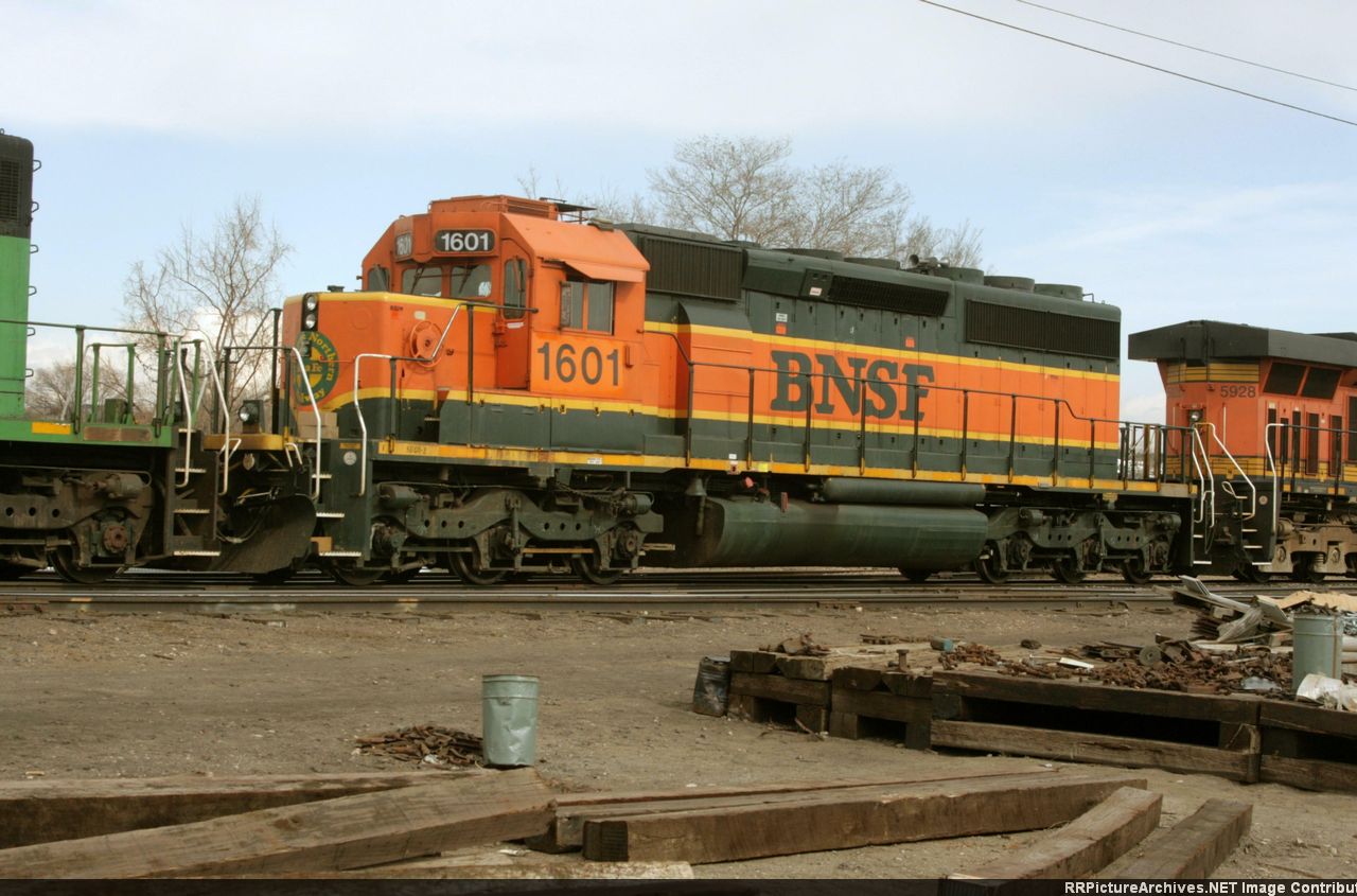 BNSF 1601